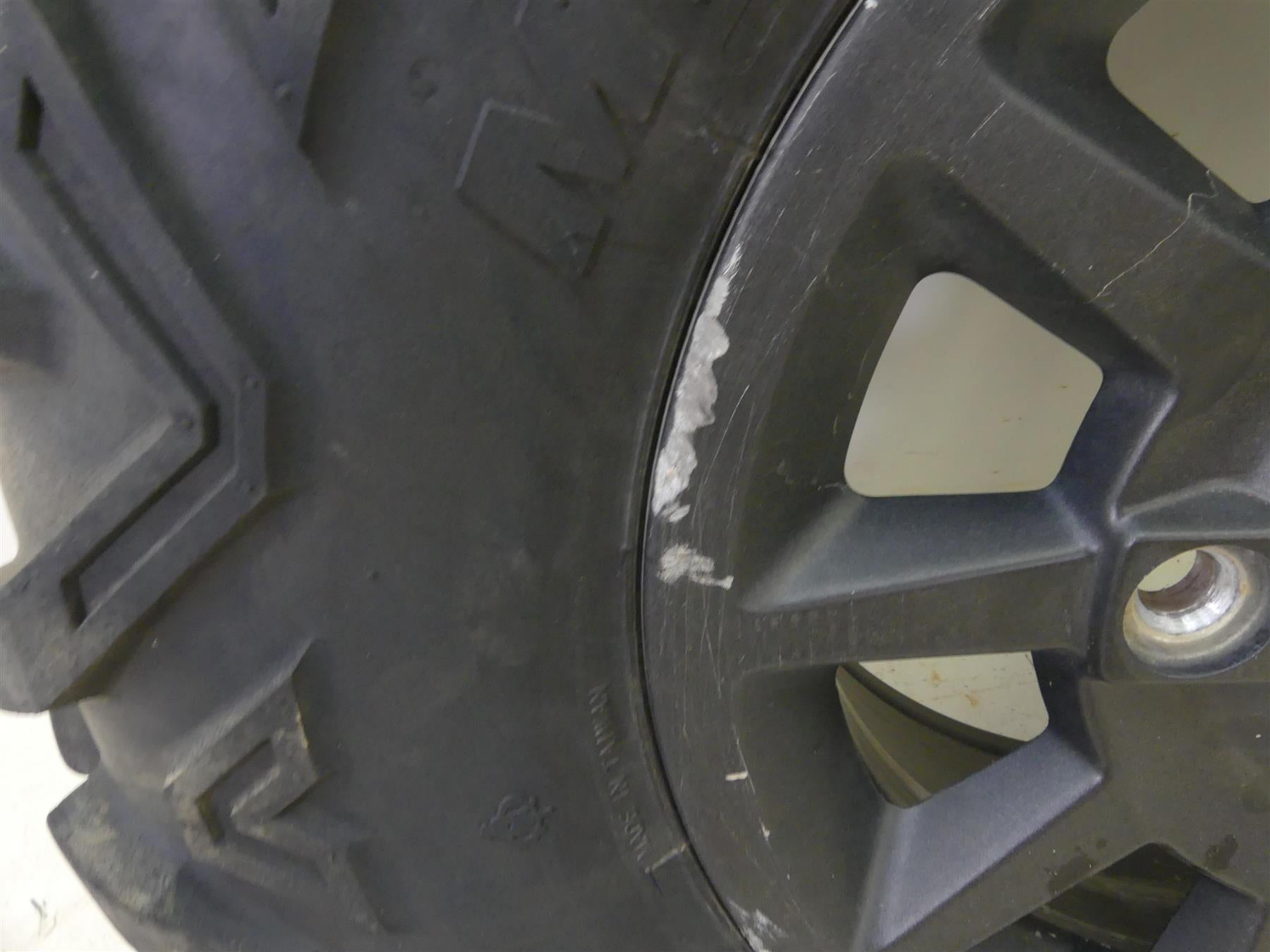 2018 Polaris RZR 1000 RS1 Front Left Rim & Maxxis Bighorn 29x9R14 Tire 1522842 {{ shop.shopifyCountryName }} - Mototech271