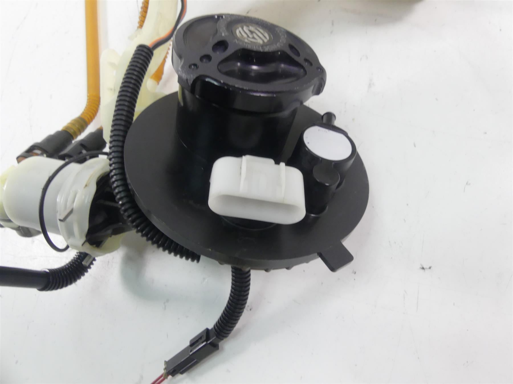 2013 Harley Touring FLHTK Electra Glide Fuel Gas Petrol Pump - Tested 62908-08 {{ shop.shopifyCountryName }} - Mototech271