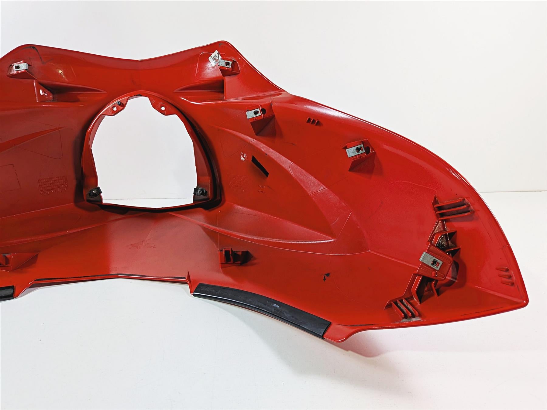 2016 Victory Cross Country Front Nose Outer Fairing Cover Cowl -Red 5439275 {{ shop.shopifyCountryName }} - Mototech271