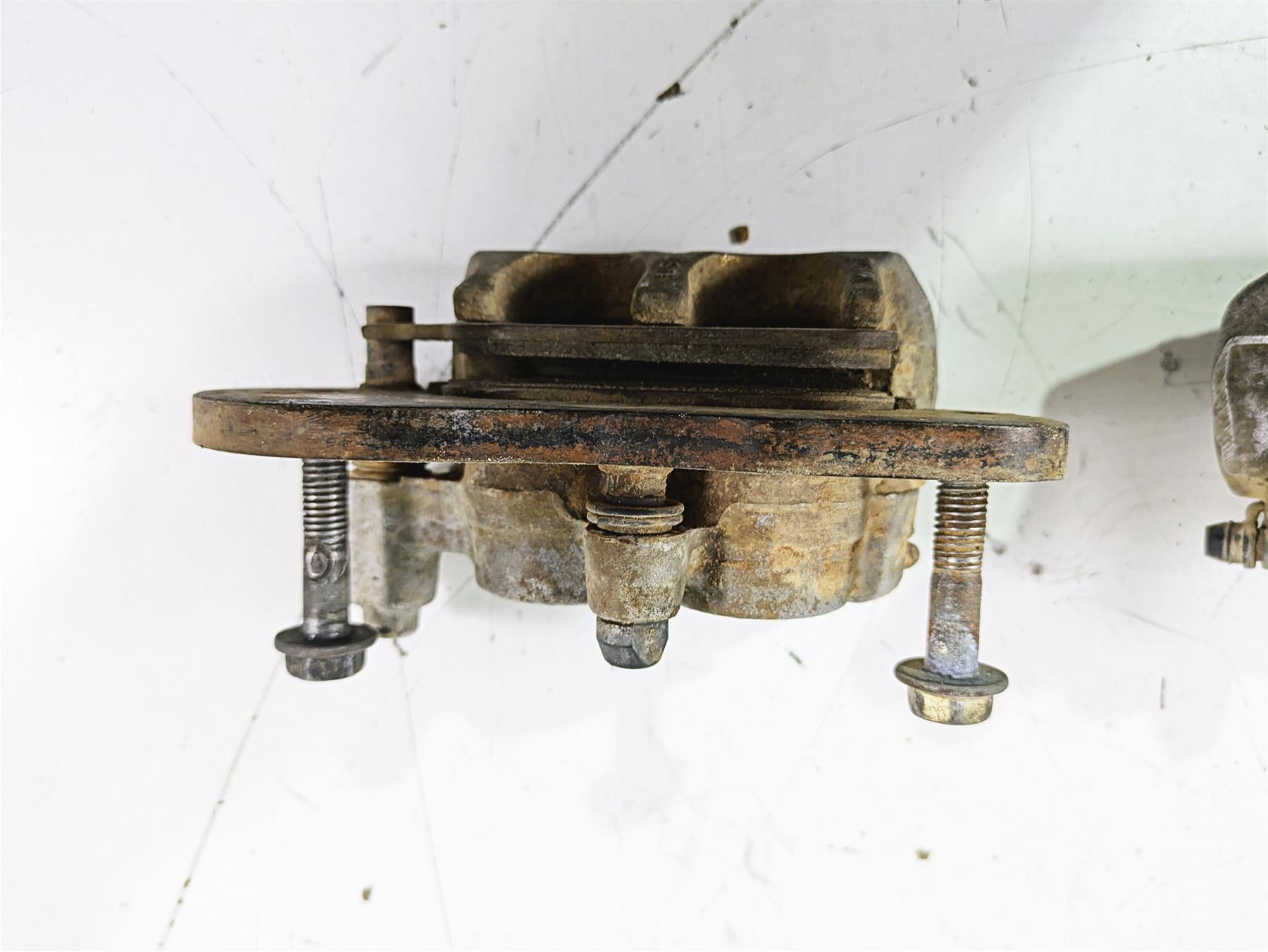 2019 Can Am Maverick X3 XRS Turbo R Front Brake Caliper Set 705601462 705601463 {{ shop.shopifyCountryName }} - Mototech271