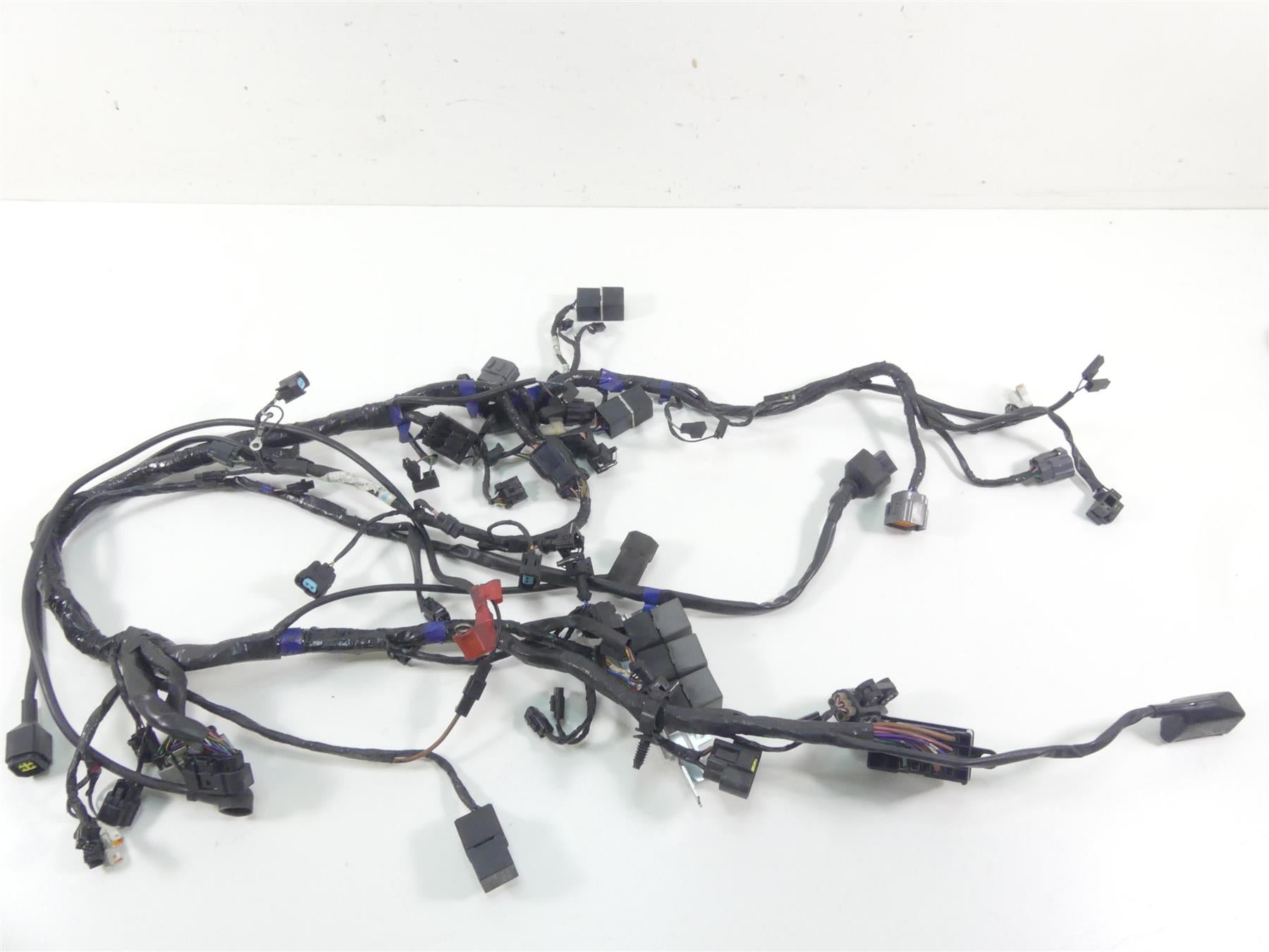 2013 Triumph Rocket 3 Touring Wiring Harness Loom Relay Set T2502404 {{ shop.shopifyCountryName }} - Mototech271