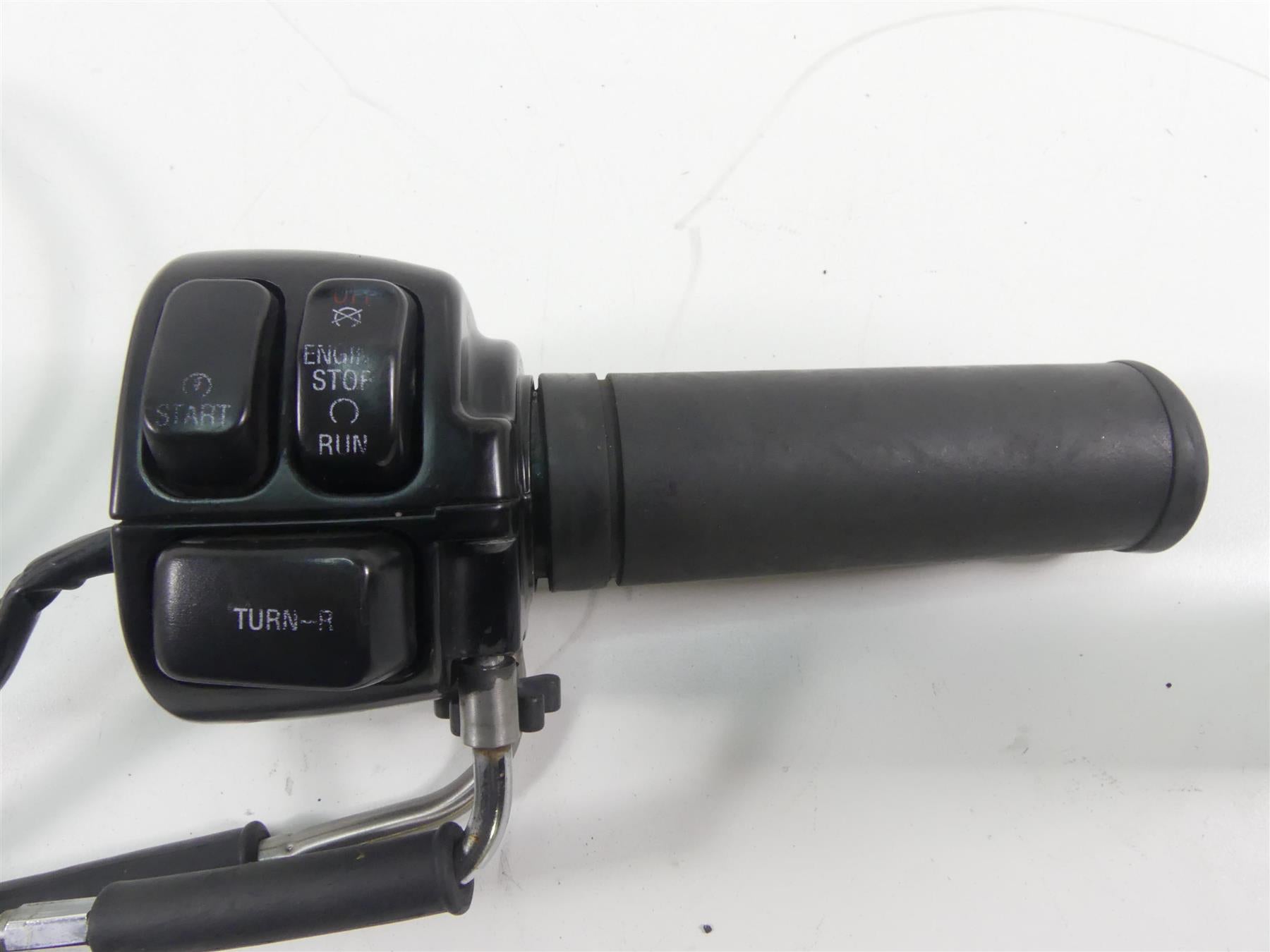 1999 Harley FXSTS Softail Springer Right Hand Throttle Control Switch 71684-06A {{ shop.shopifyCountryName }} - Mototech271