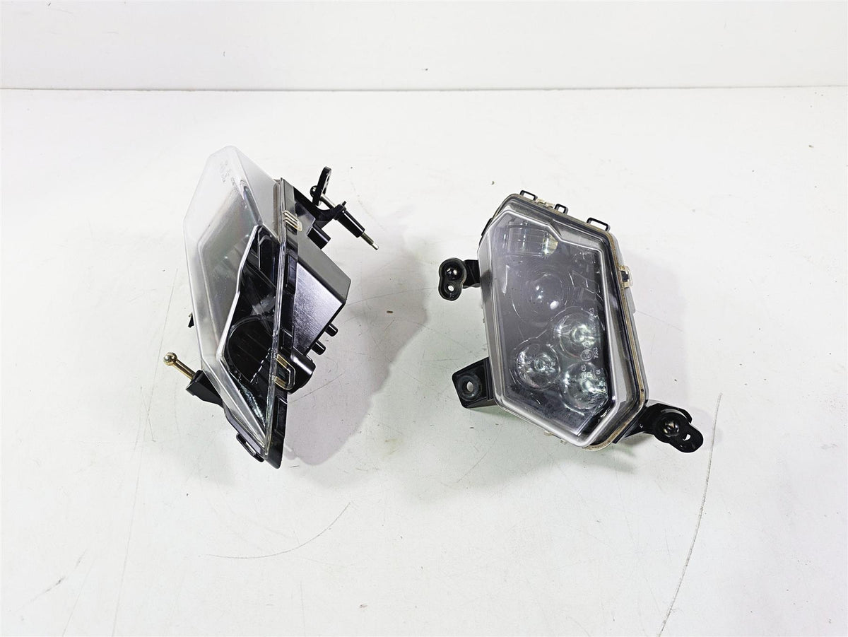 2018 Can Am Maverick X3 XRC Turbo R Headlight Head Light Lamp Set 710004658 {{ shop.shopifyCountryName }} - Mototech271