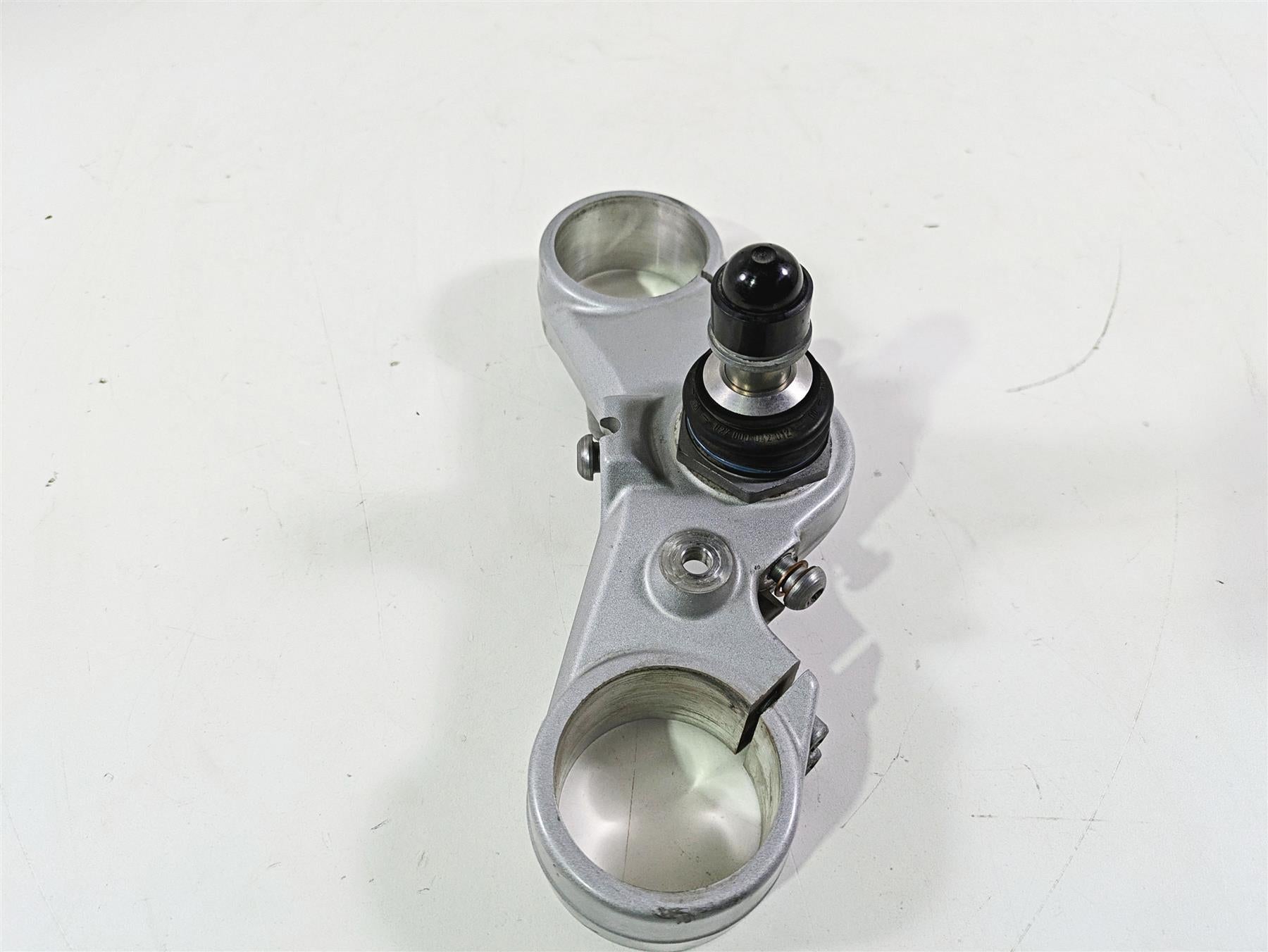 2012 BMW R1200R K27 Lower Triple Tree Steering Clamp X144 31428520146 {{ shop.shopifyCountryName }} - Mototech271