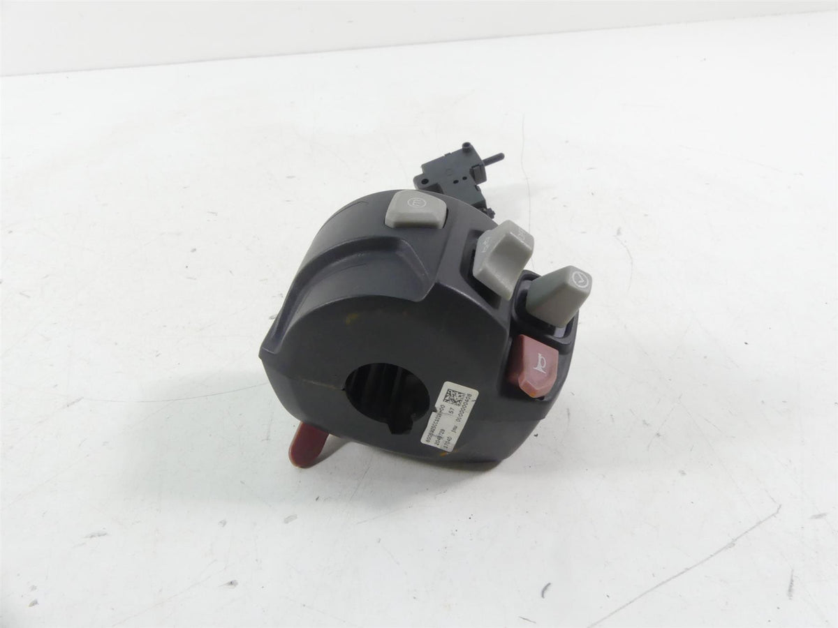 2019 Triumph Street Triple 765R Left Hand Control Switch Light T2049729 {{ shop.shopifyCountryName }} - Mototech271