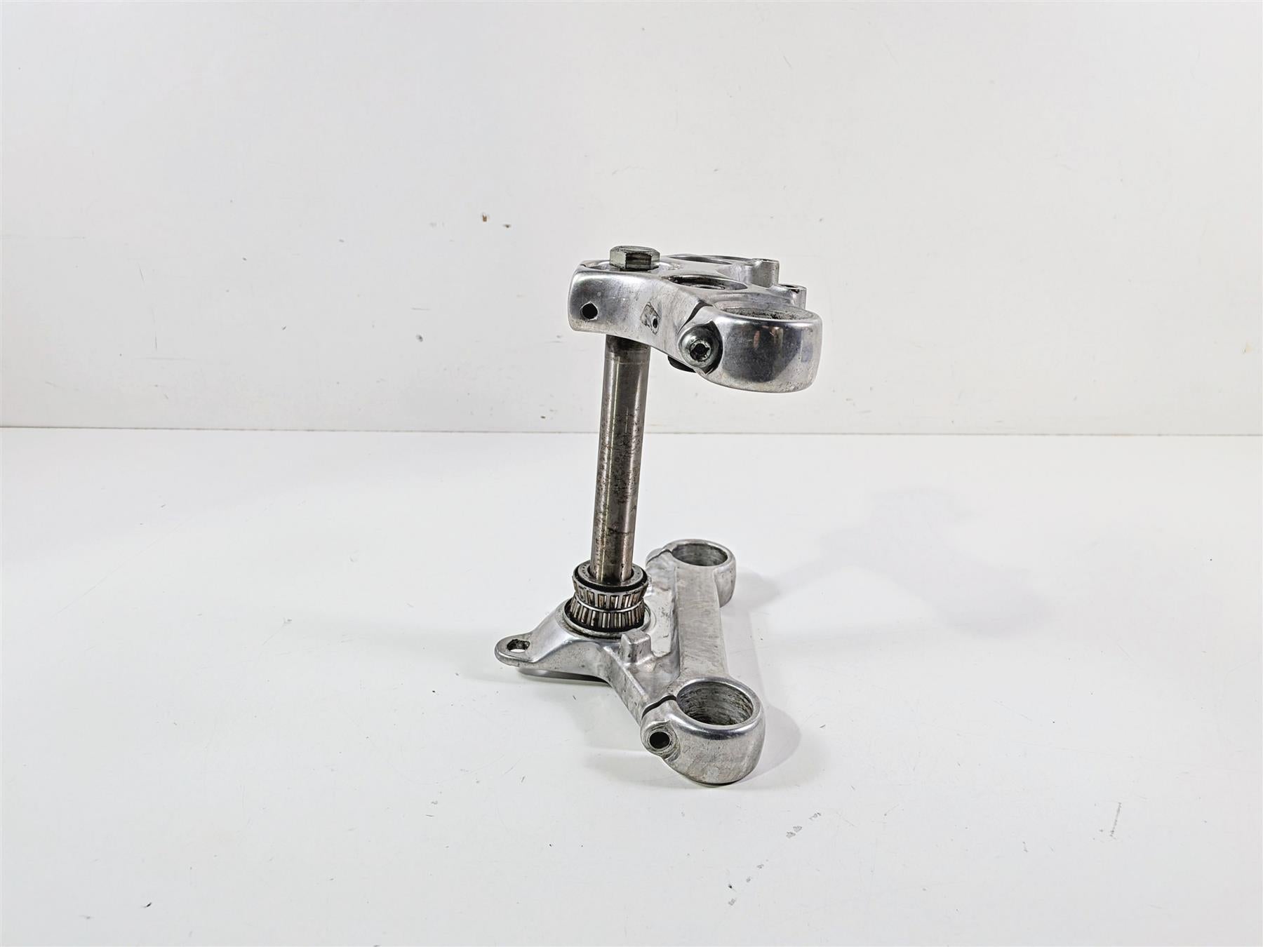 1995 Harley XL883 Sportster Hugger Upper Lower Triple Tree Set 39mm 45563-87 {{ shop.shopifyCountryName }} - Mototech271