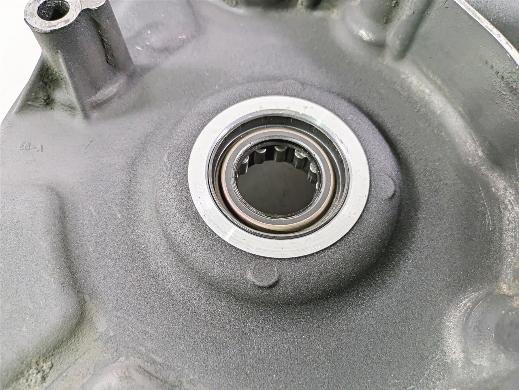 2010 Harley Touring FLHX Street Glide Inner Primary Drive Clutch Cover 60677-07A {{ shop.shopifyCountryName }} - Mototech271