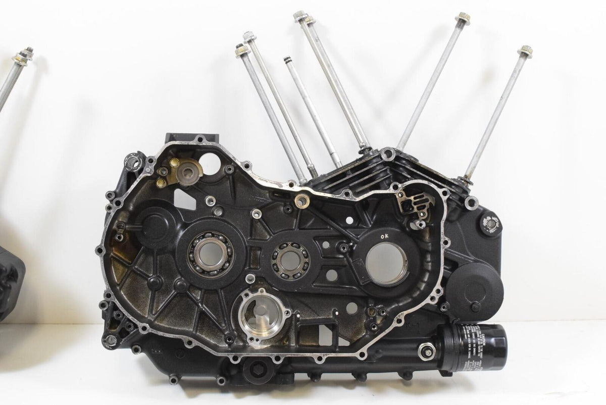2011 Kawasaki VN1700 Vulcan Vaquero Engine Motor Crank Cases Crankcase 14001-013 {{ shop.shopifyCountryName }} - Mototech271