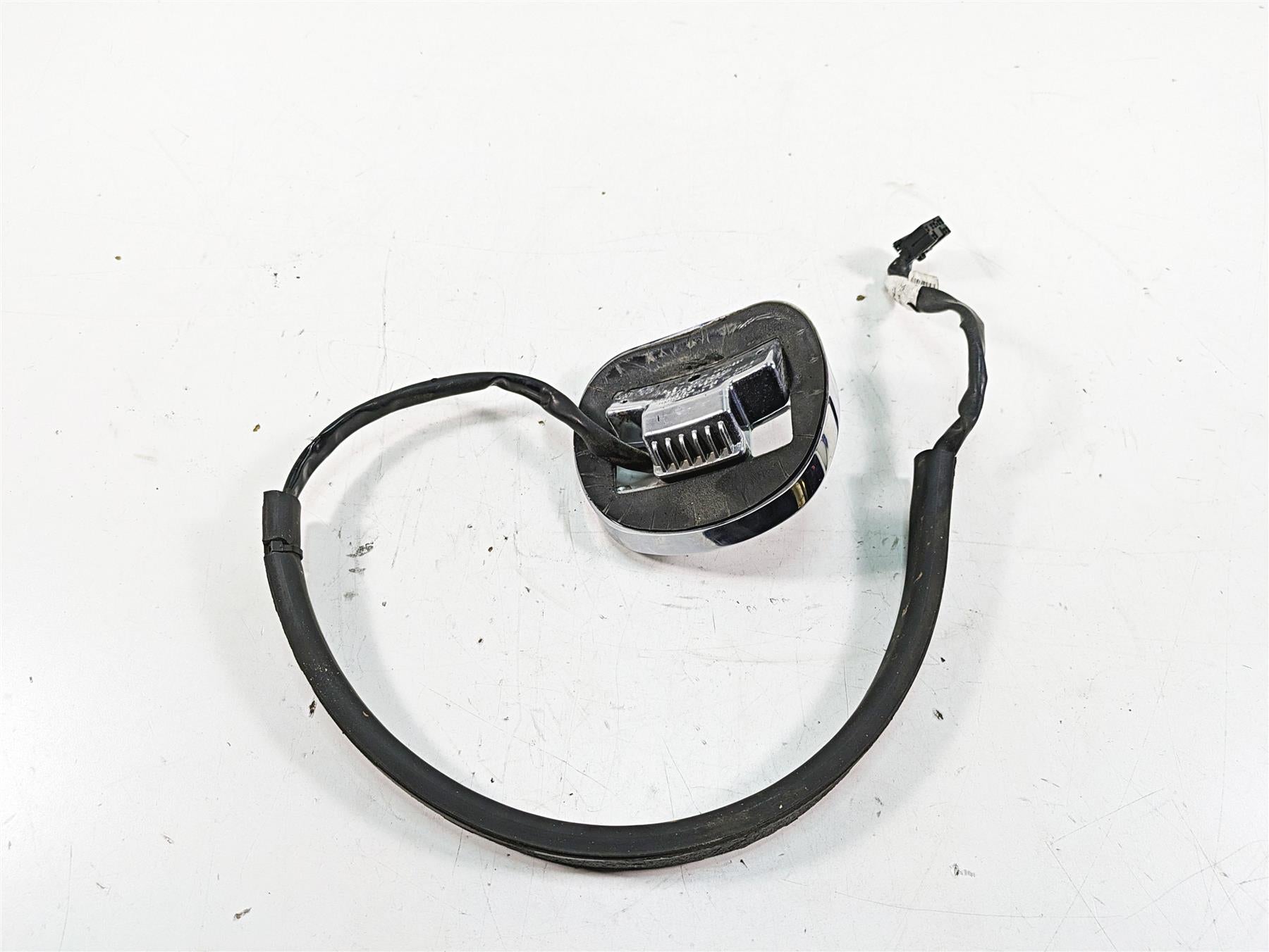 2015 Harley FXDL Dyna Low Rider Taillight Housing Mount + Wiring 68066-99A {{ shop.shopifyCountryName }} - Mototech271