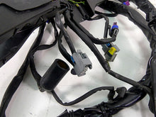 Load image into Gallery viewer, 2006 Harley Touring FLHTCU SE E-Glide Main Wiring Harness Loom 70992-06 | Mototech271
