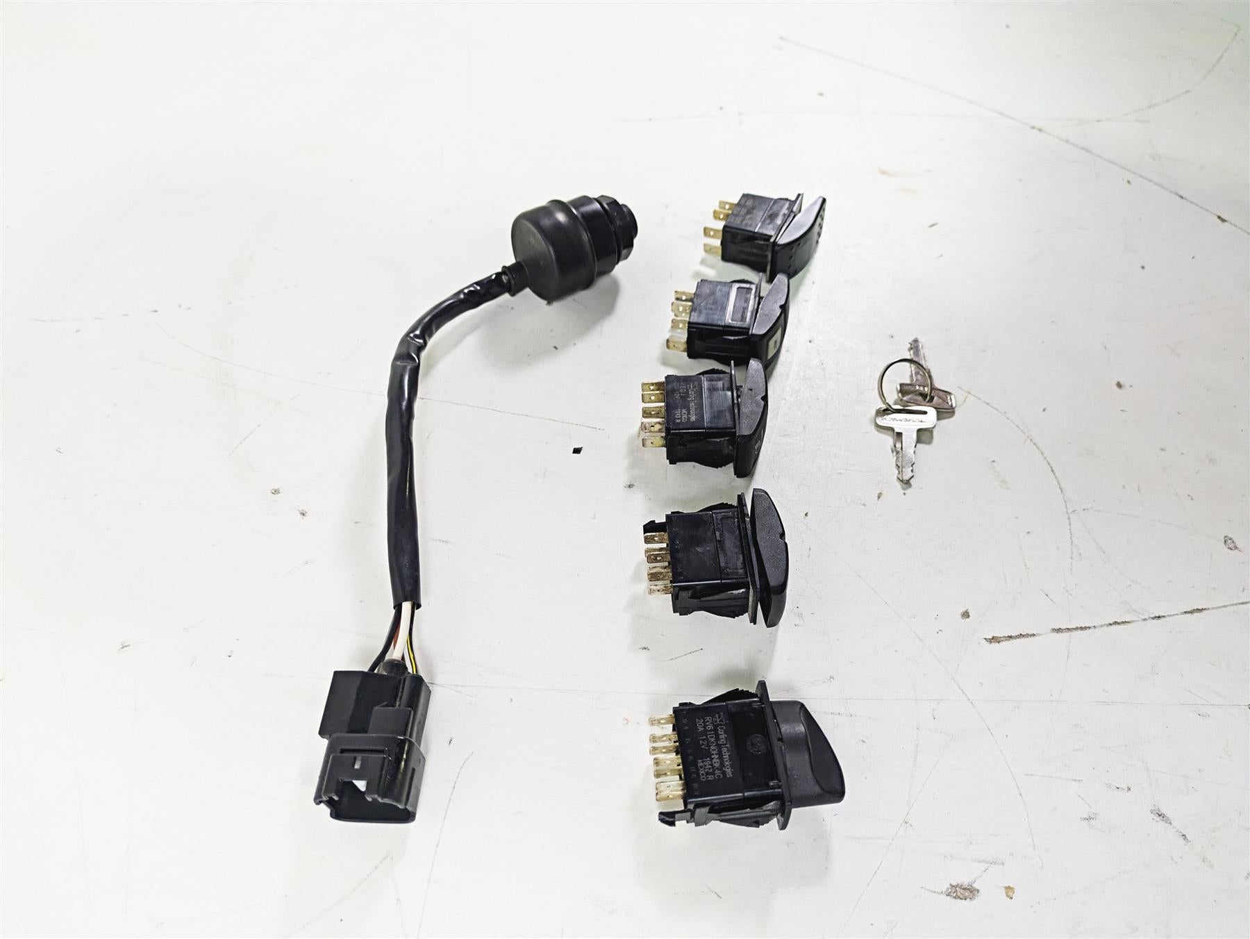 2020 Kawasaki Teryx KRX KRF 1000 Ignition Light Awd Switch & Key Set 27005-0643 {{ shop.shopifyCountryName }} - Mototech271