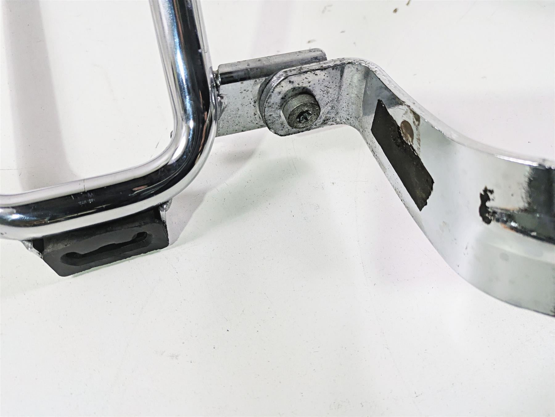 2009 Harley Touring FLHX Street Glide Saddlebag Rack Mount Set 49206-09 49207-09 {{ shop.shopifyCountryName }} - Mototech271