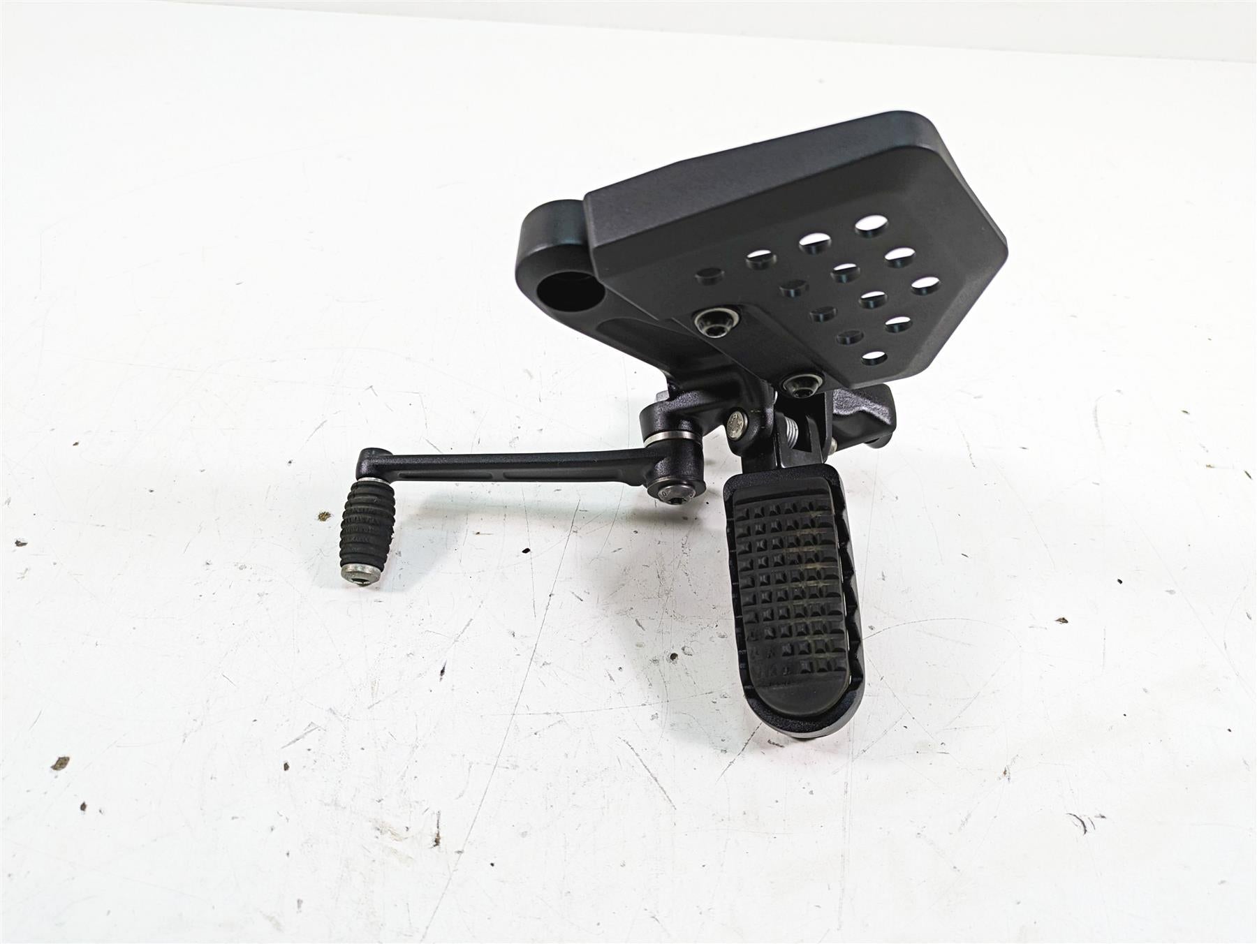 2022 Harley RA1250 S Pan America Left Rider Footpeg & Shifter - Read 33600309A | Mototech271