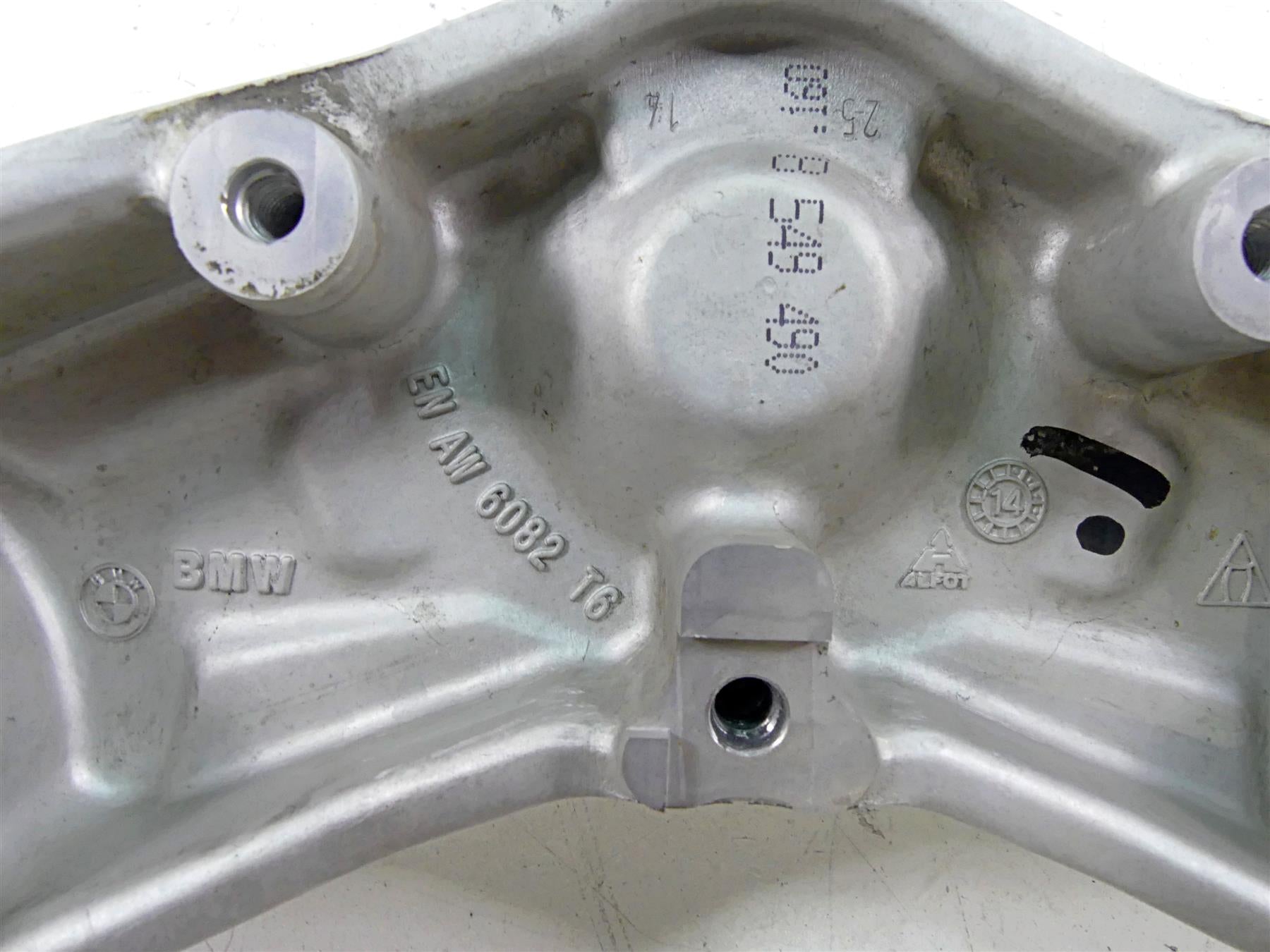 2015 BMW R1200GS GSW K50 Lower Triple Tree Clamp + Ball Joint - Read 31428549490 {{ shop.shopifyCountryName }} - Mototech271