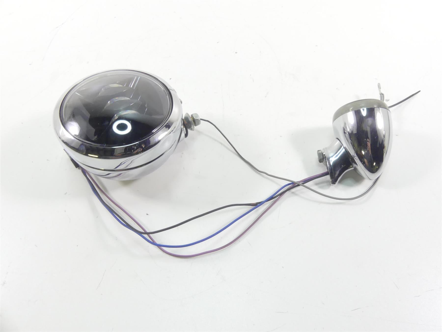 2009 Harley FLHTCU SE4 CVO E-Glide Front Led Spotlight Blinker Set 69218-04 {{ shop.shopifyCountryName }} - Mototech271