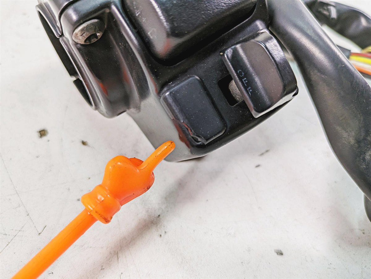 2011 Harley Touring FLHR Road King Left Hand Control Switch -Read 71684-06A {{ shop.shopifyCountryName }} - Mototech271