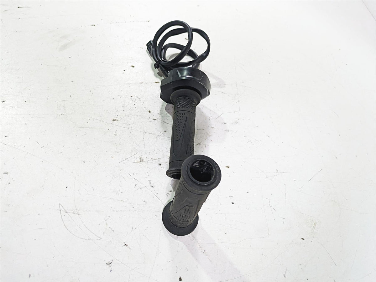 2023 Triumph Street Triple 765 RS Fly By Wire Throttle Grip Sensor T2042226 {{ shop.shopifyCountryName }} - Mototech271