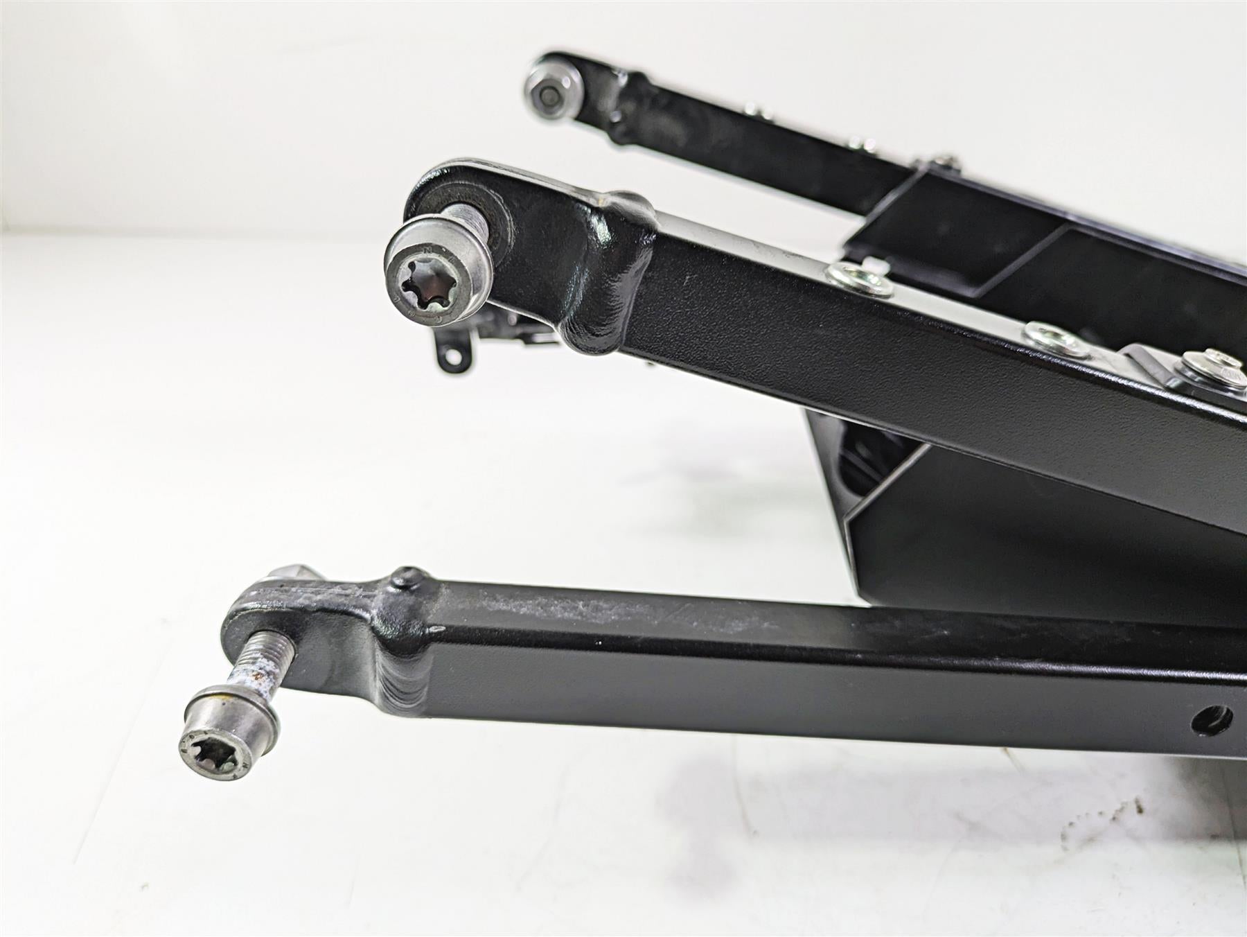 2016 BMW S1000RR K46 Rear Subframe & Inner Fender 46518550381 46628534196 {{ shop.shopifyCountryName }} - Mototech271