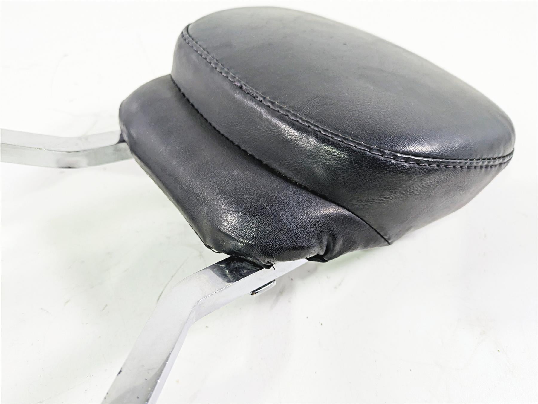 2004 Harley FLSTCI Softail Heritage Passenger Backrest Sissy Bar 52731-00 {{ shop.shopifyCountryName }} - Mototech271