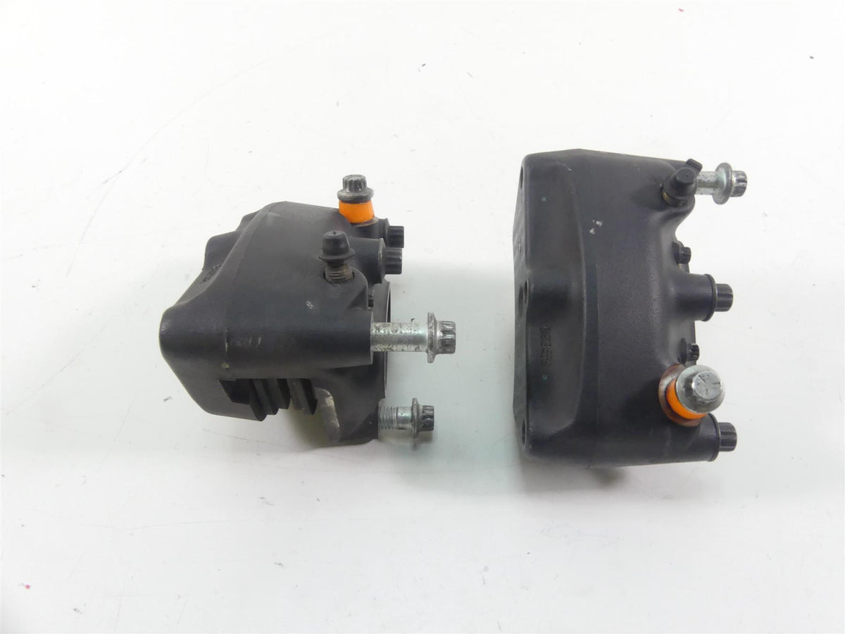 2005 Harley Touring FLHRSI Road King Front Brake Caliper Set 44023-00C 44046-00D {{ shop.shopifyCountryName }} - Mototech271