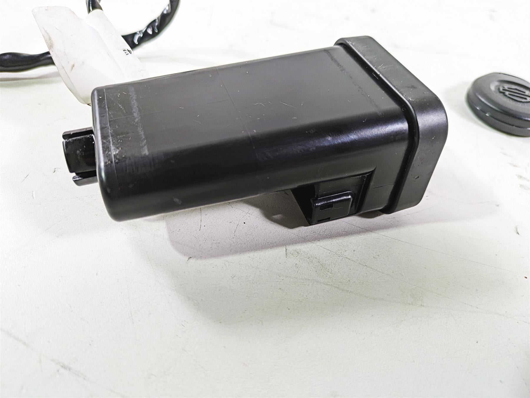 2013 Harley VRSCDX Night Rod Sp Tssm Security Control Module & Fob 68925-07 {{ shop.shopifyCountryName }} - Mototech271