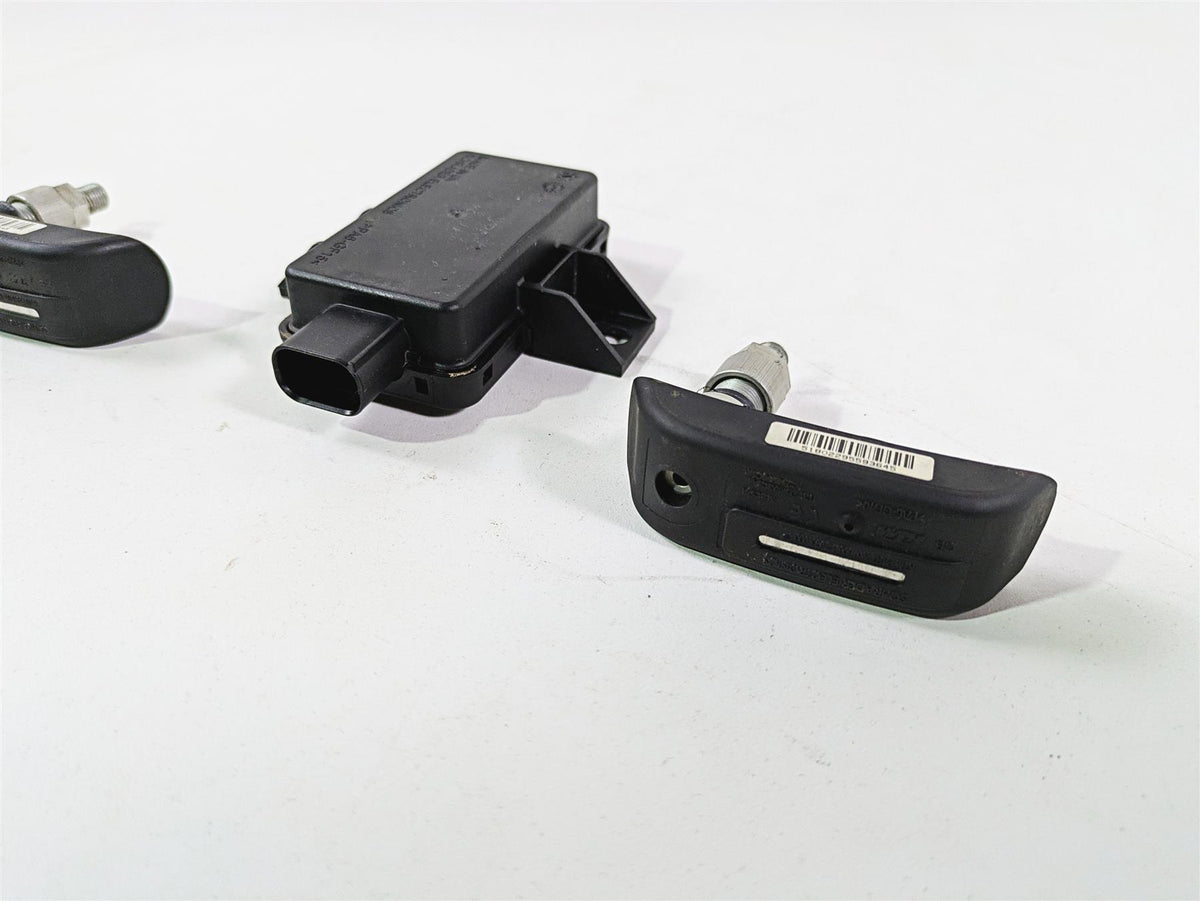 2020 KTM 1290 Super Adventure R Tire Pressure Module & Sensor Set 60312032000 {{ shop.shopifyCountryName }} - Mototech271