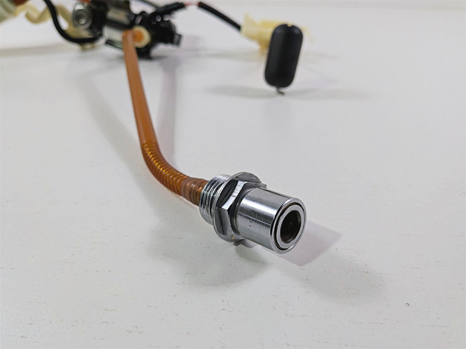 2009 Harley FXCWC Softail Rocker Fuel Gas Petrol Pump - Tested 75283-08 {{ shop.shopifyCountryName }} - Mototech271