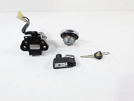 2006 Yamaha XVZ1300 Royal Star Ignition Switch Key Gas Cap Lock Set 1D6-82501-00-00 {{ shop.shopifyCountryName }} - Mototech271