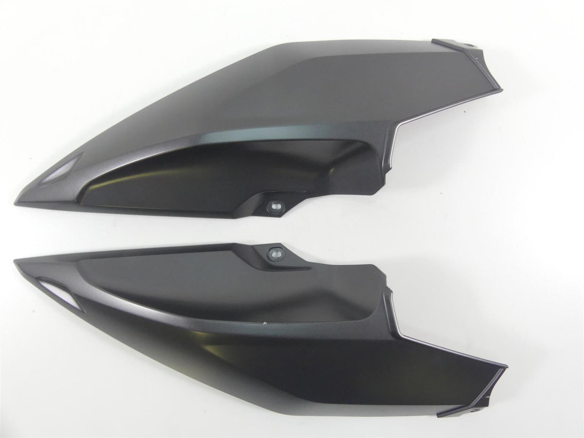 2014 BMW K1600 GTL K48 Upper Fuel Gas Tank Fairing Cover Set 46637710453 {{ shop.shopifyCountryName }} - Mototech271