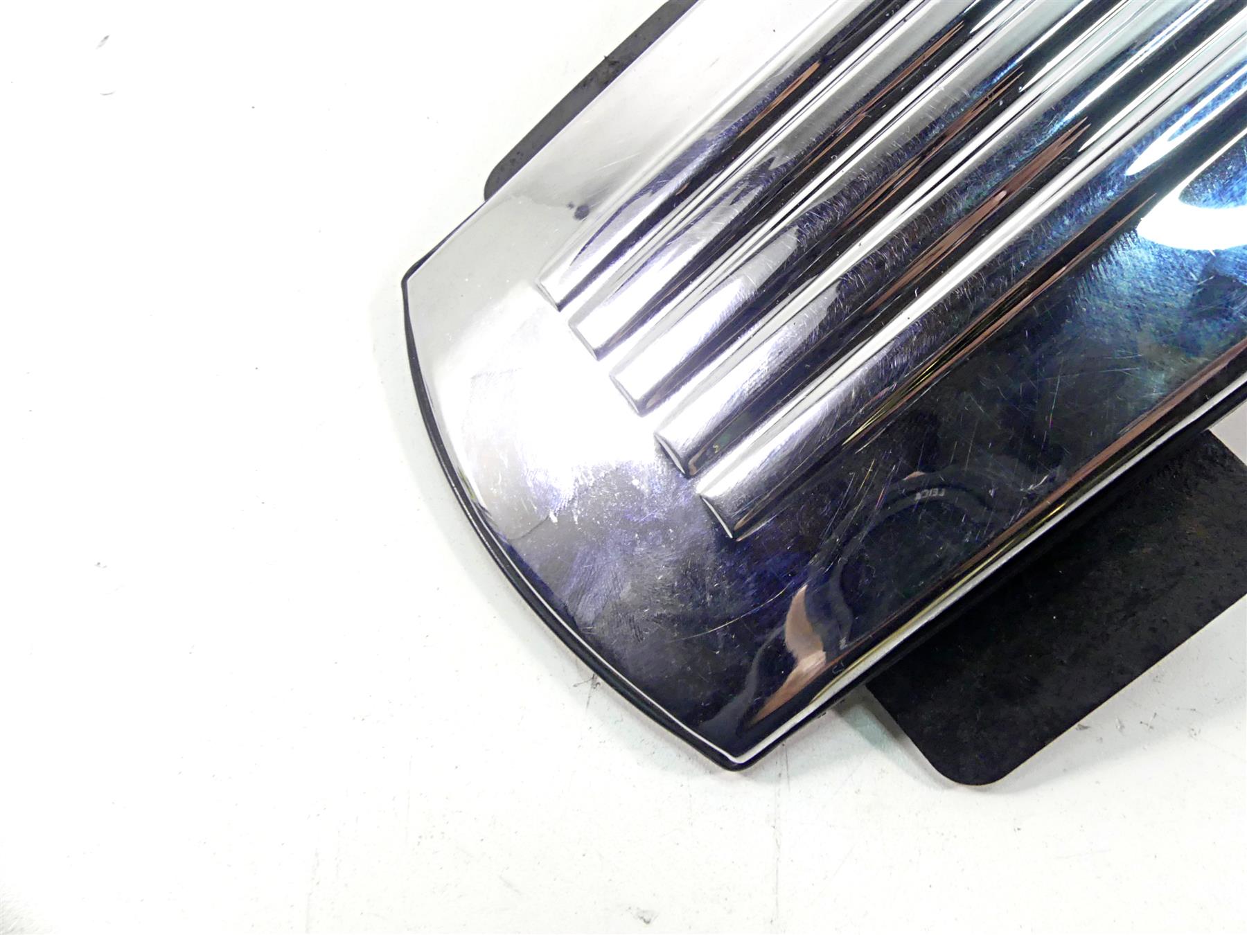 2005 Harley VRSCSE CVO V-Rod Upper Tank Cover Chrome Trim Brace 71321-05 {{ shop.shopifyCountryName }} - Mototech271