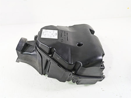 2020 Triumph Daytona 765 Moto2 Air Box Cleaner Breather Set T2209874 {{ shop.shopifyCountryName }} - Mototech271