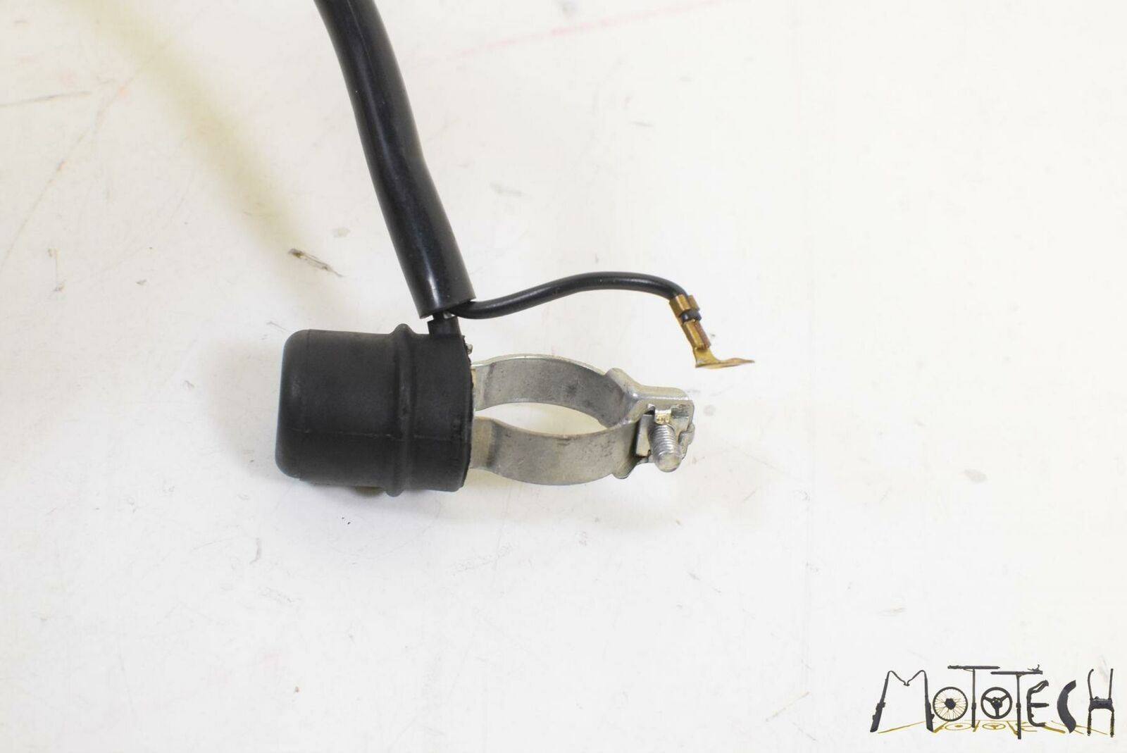 1989 Honda CR250R CR250 R Handlebar Kill Button Switch 35130-GM7-700 {{ shop.shopifyCountryName }} - Mototech271