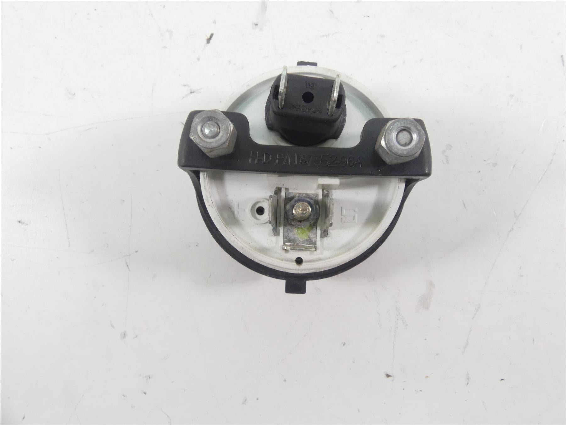 2013 Harley Touring FLHTK Electra Glide Oil Pressure Gauge 74690-10 {{ shop.shopifyCountryName }} - Mototech271