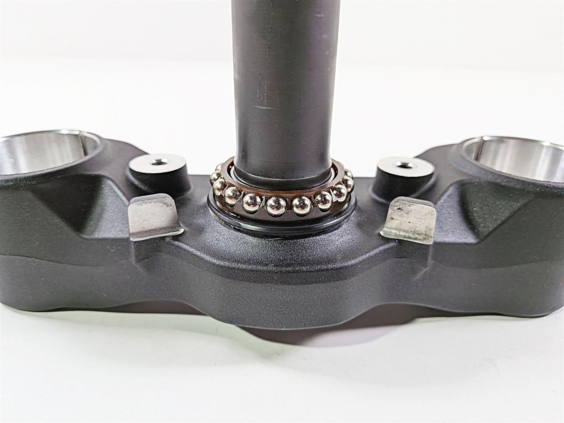 2015 Ducati Scrambler Urban Enduro Lower Triple Tree Steering Clamp 34220891AA-Mototech271