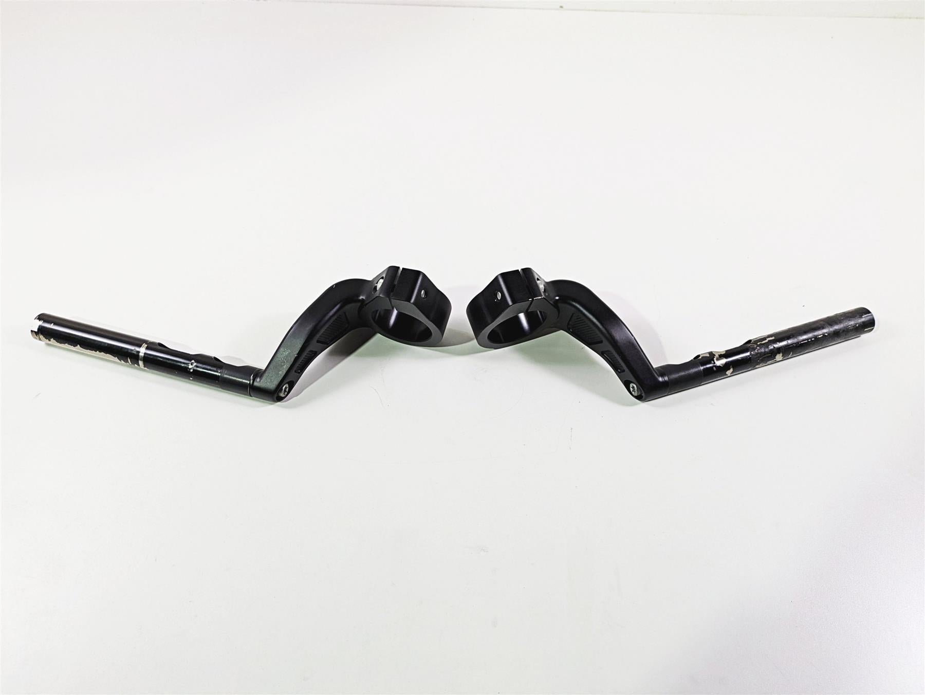2019 Harley Softail FXDR 114 Clip On Left Right Handlebar Set 55900132 55900131 {{ shop.shopifyCountryName }} - Mototech271