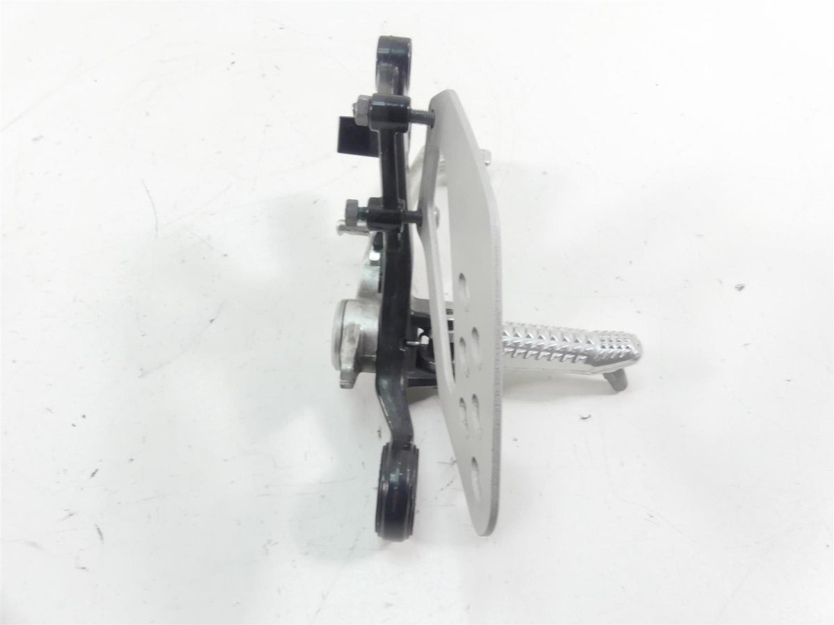 2012 BMW S1000RR K46 Right Foot Peg Footpeg Set & Brake Pedal 46717708574 {{ shop.shopifyCountryName }} - Mototech271