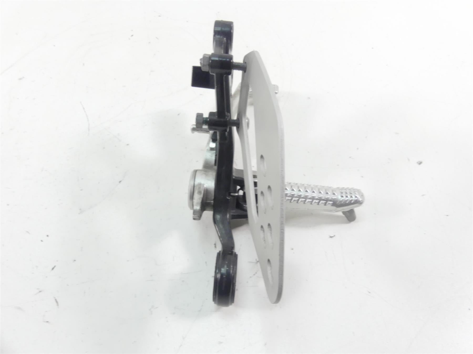 2012 BMW S1000RR K46 Right Foot Peg Footpeg Set & Brake Pedal 46717708574 {{ shop.shopifyCountryName }} - Mototech271