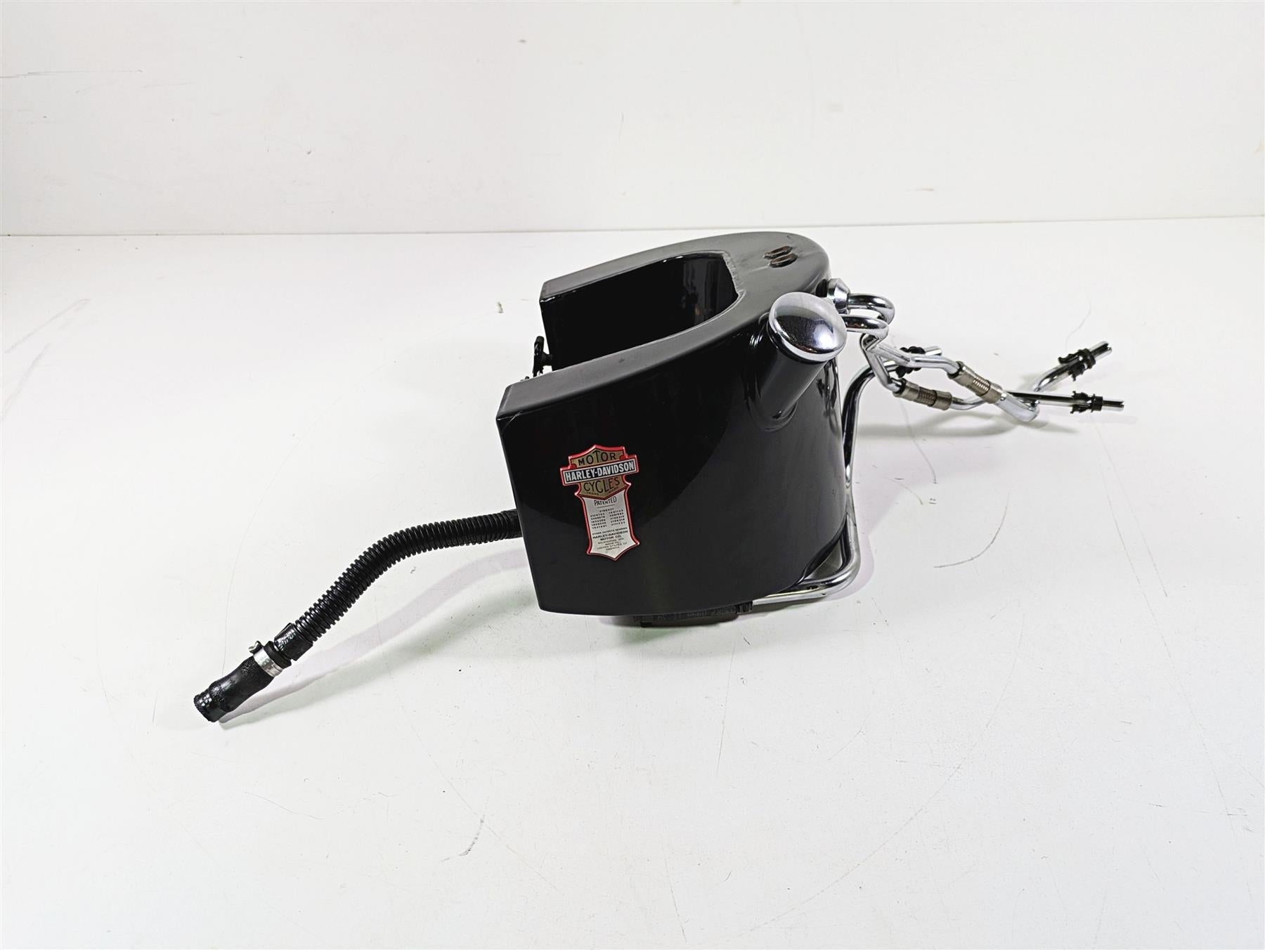 2008 Harley FLSTSB Cross Bones Oil Tank Reservoir & Lines - No Leaks 62492-00B {{ shop.shopifyCountryName }} - Mototech271