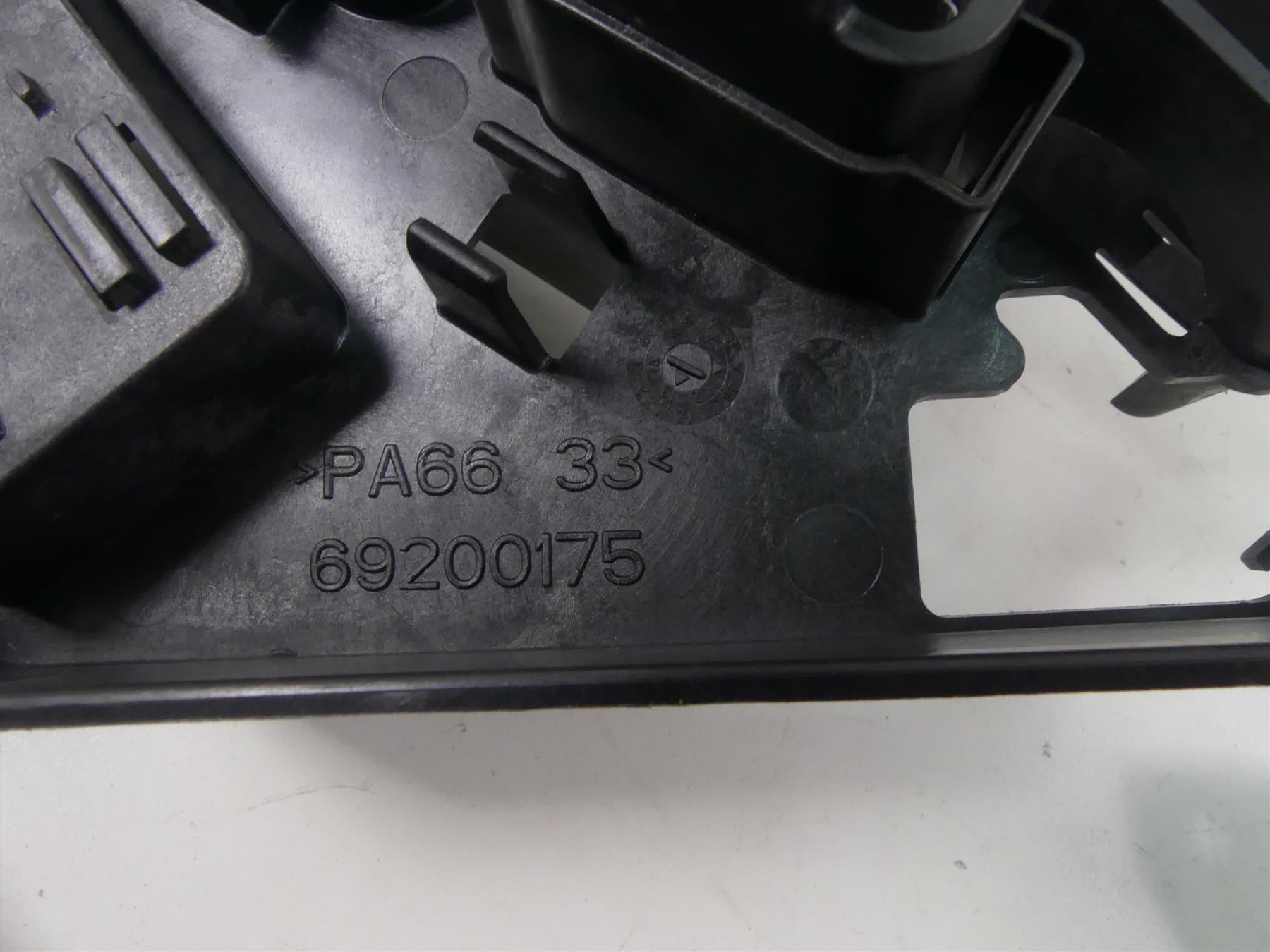 2014 Harley Touring FLHXS Street Glide Sp Electrical Plastic Holder Set 66000010 {{ shop.shopifyCountryName }} - Mototech271