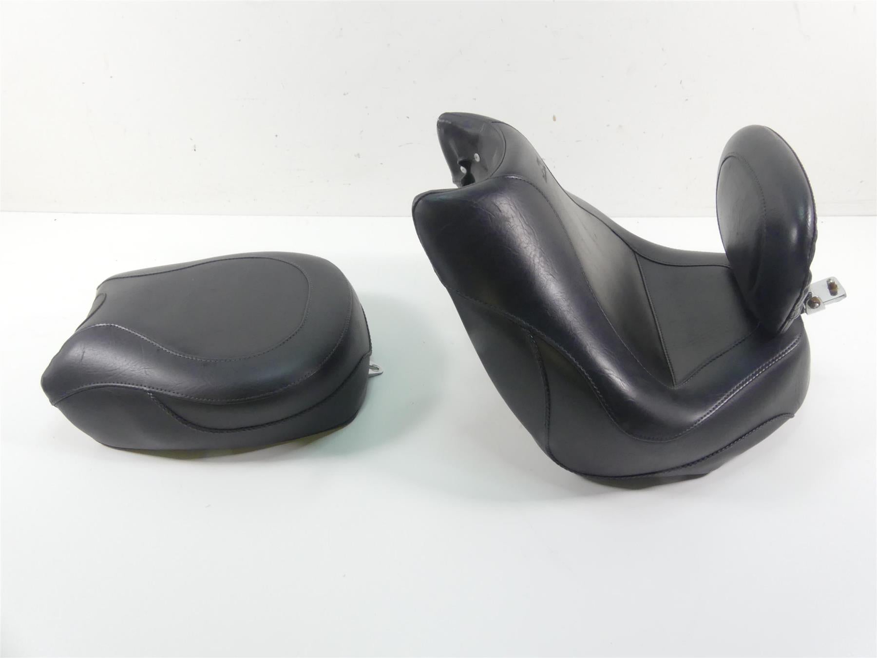 2006 Honda VTX1800 C2 Mustang Sport Touring 2-Piece Dual Seat Saddle Set 79271 {{ shop.shopifyCountryName }} - Mototech271