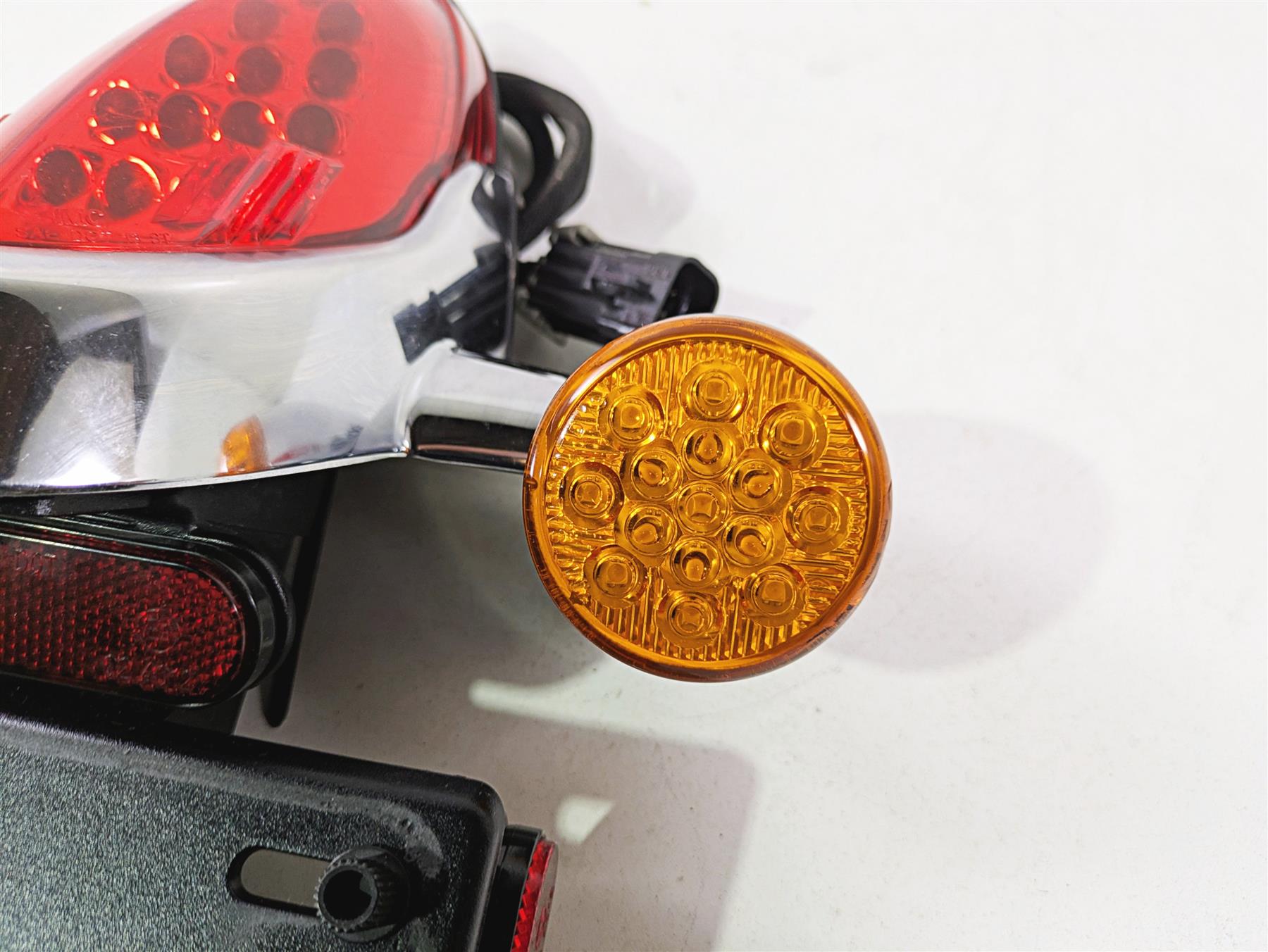 2017 Indian Chieftain Limited Taillight Blinker Plate Holder Set Chrome 5138445 {{ shop.shopifyCountryName }} - Mototech271