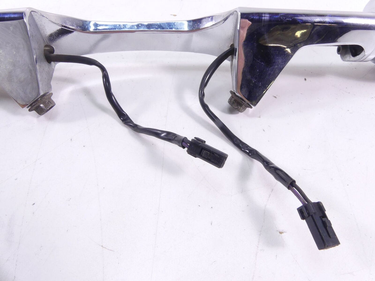 2003 Harley Touring FLHTCI Electra Glide Rear Blinker Bar Assembly 68145-98 {{ shop.shopifyCountryName }} - Mototech271
