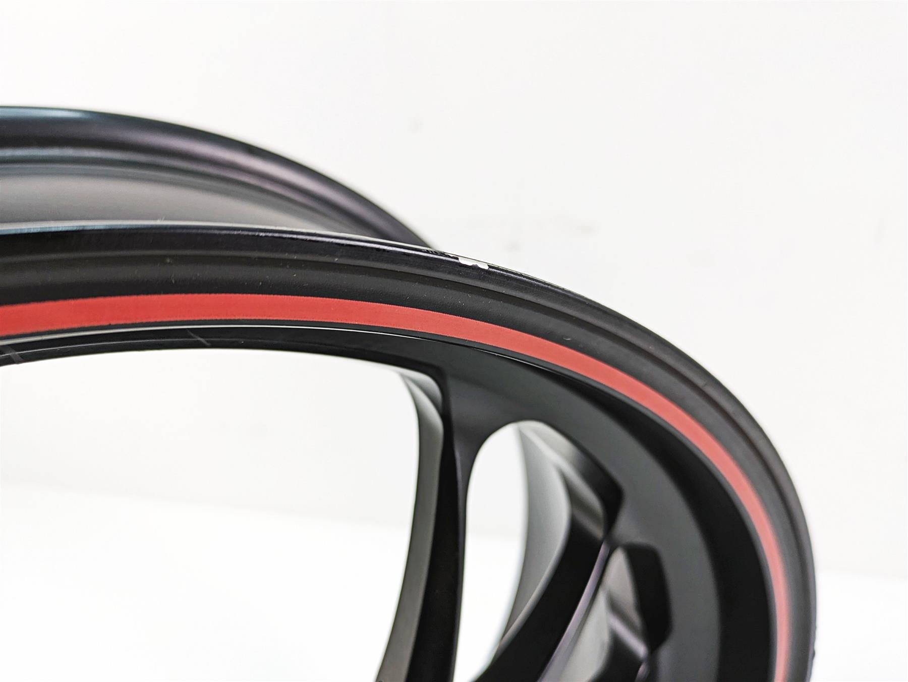 2016 Ducati Panigale 1299 S Marchesini Rear Wheel Rim 17x6 -Read 50221501AB {{ shop.shopifyCountryName }} - Mototech271