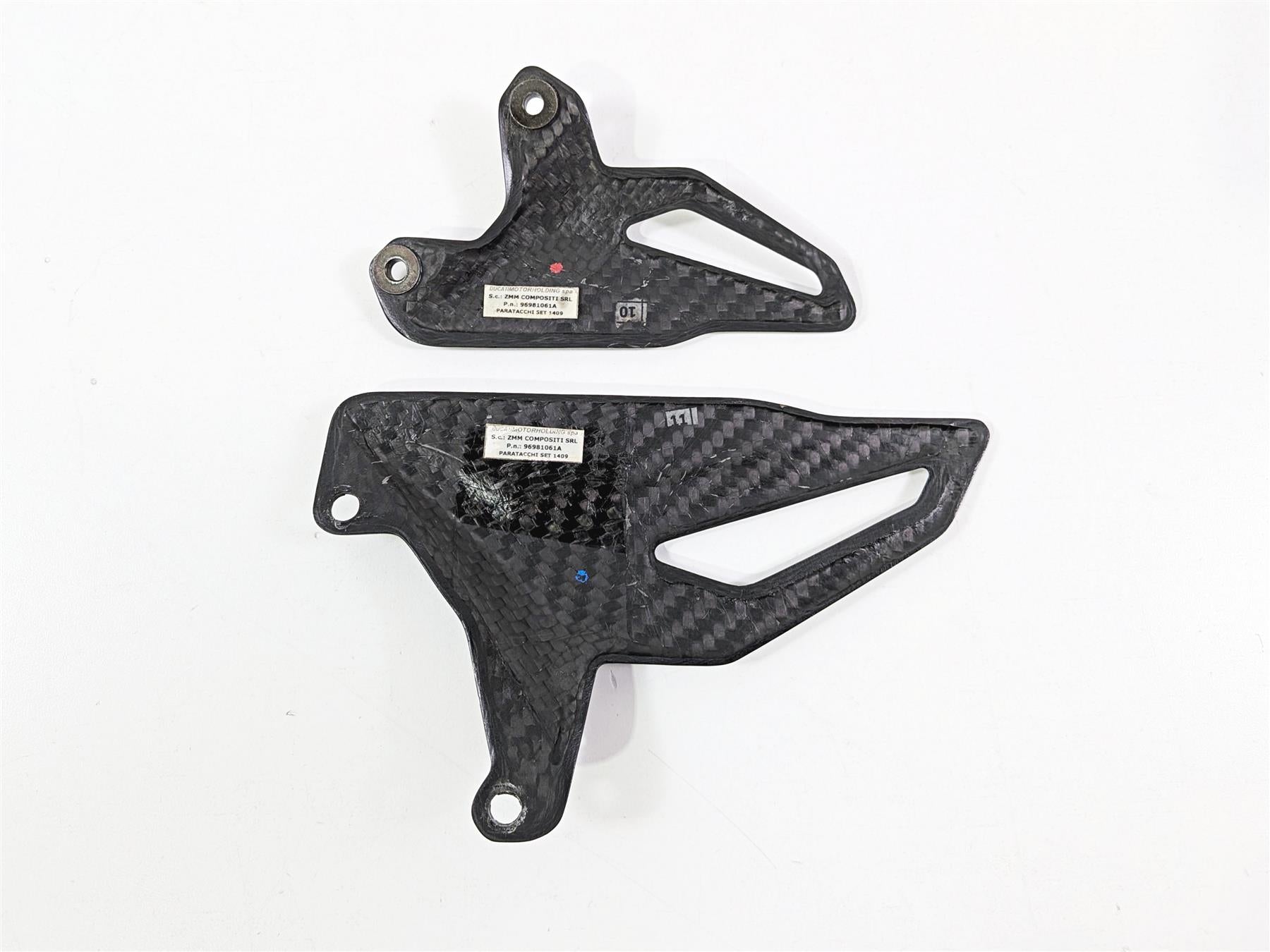2019 Ducati Panigale V4S V4 S Corse Performance Carbon Fiber Heel Guard Set 96981061A {{ shop.shopifyCountryName }} - Mototech271