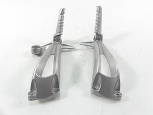 2008 Yamaha FZ1 Fazer Rear Passenger Footpeg Set 2D1-2741L-00-00 2D1-2742L-00-00