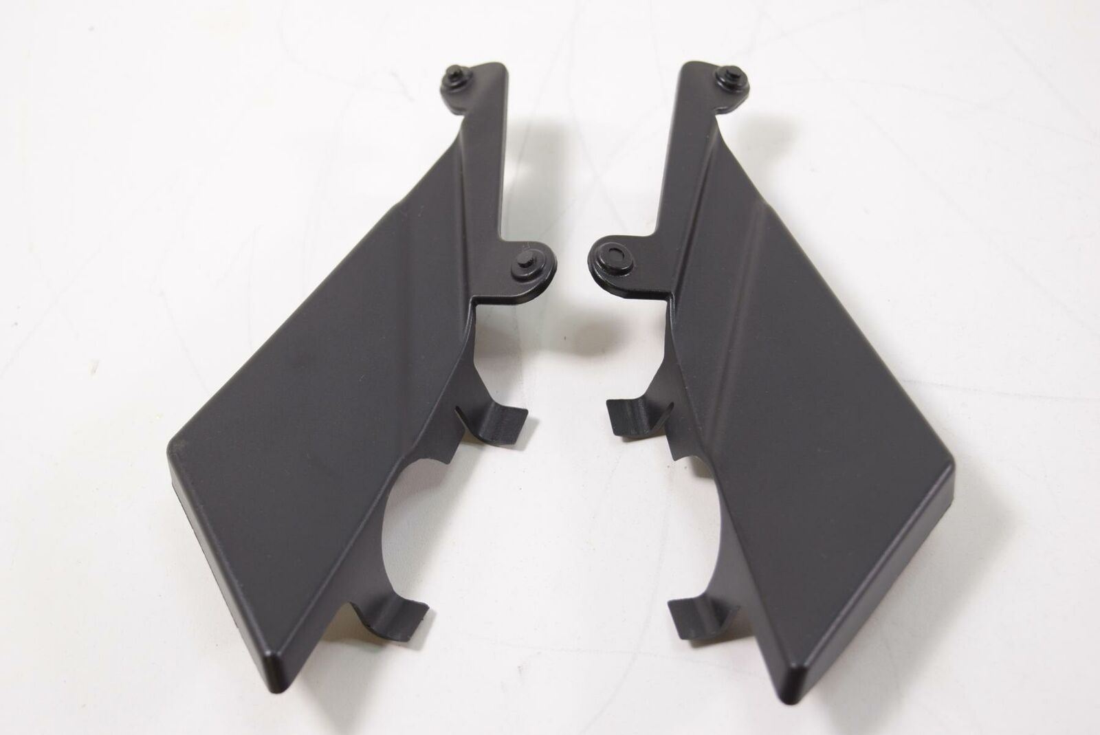 2008 Aprilia RSV2 RSV1000 R Frame In Fill Filler Plastic Covers Fairing 109885 {{ shop.shopifyCountryName }} - Mototech271