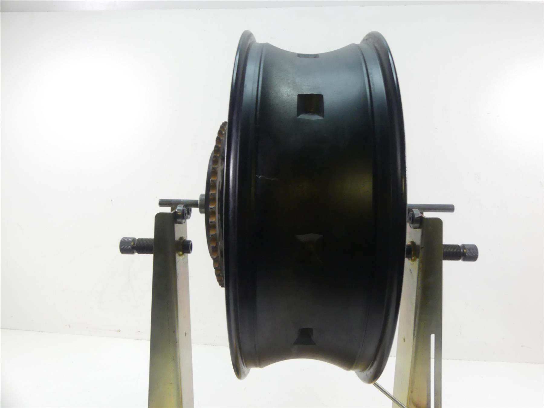 2015 Yamaha MT09 FZ09 Straight Rear Wheel Rim 17x5.5 -Read 1RC-25338-00-00 {{ shop.shopifyCountryName }} - Mototech271