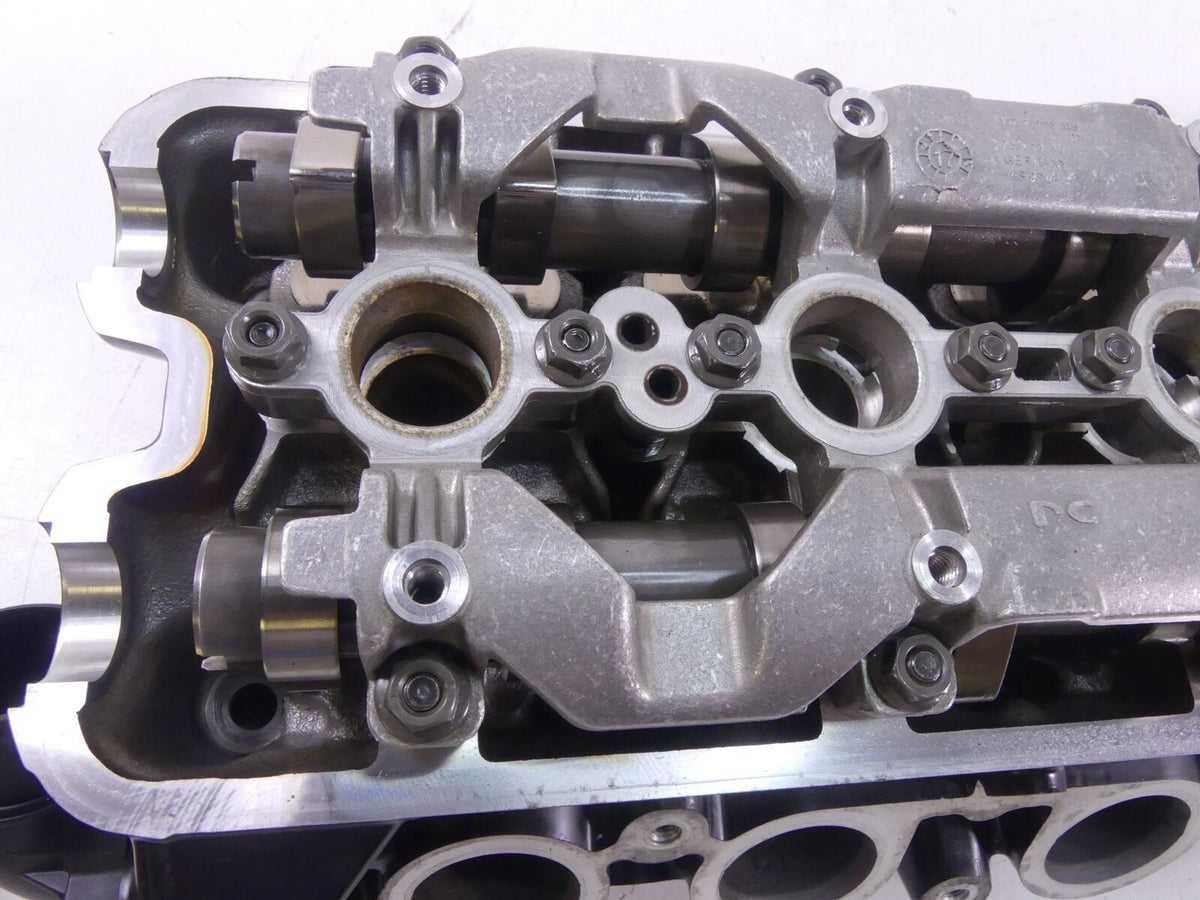2018 BMW K1600 Bagger Cylinderhead Cylinder Head Valve Housing 11118564042 {{ shop.shopifyCountryName }} - Mototech271