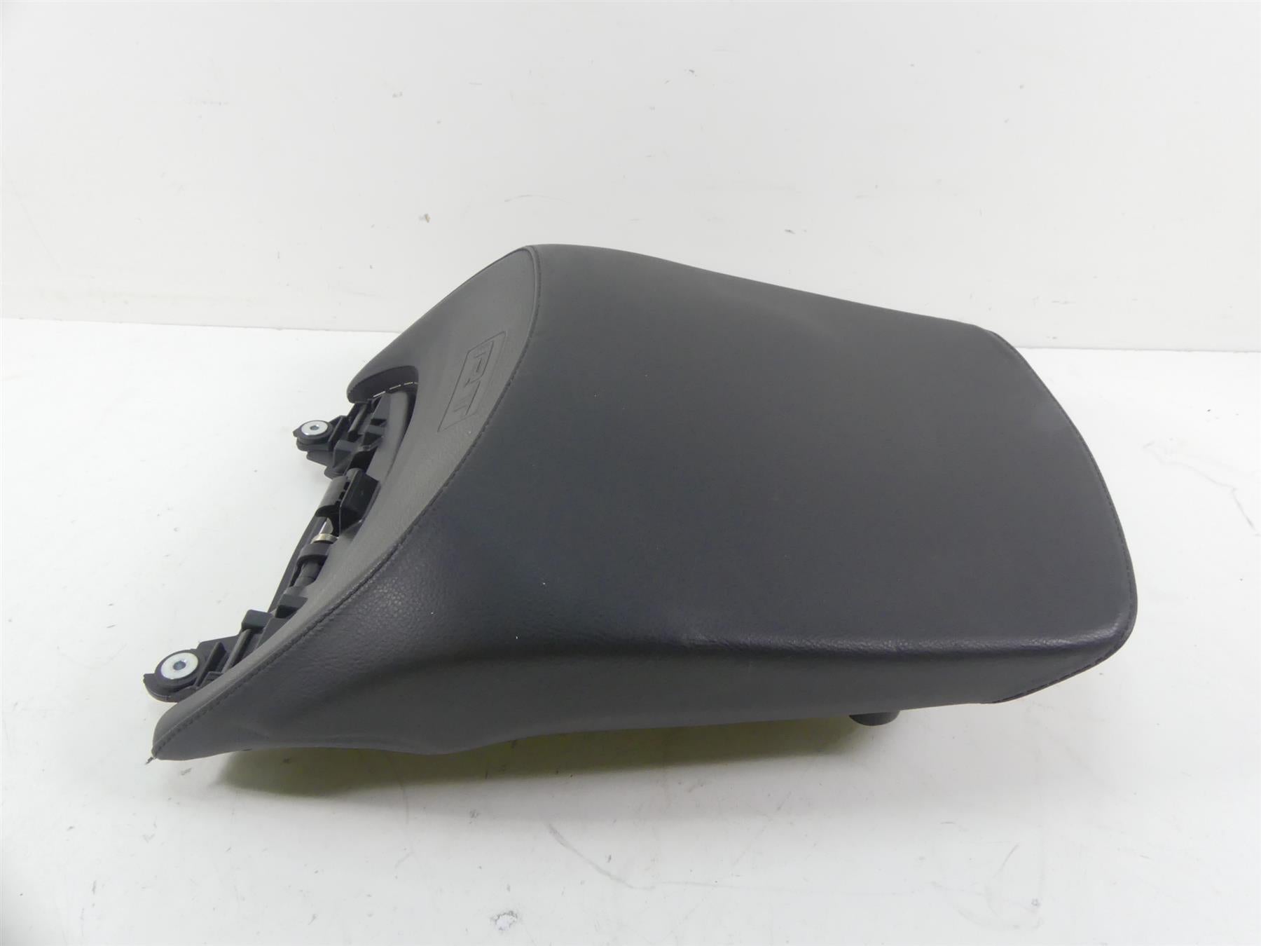 2015 BMW R1200RT K52 Rear Passenger Saddle Seat Heated - Read 52537728824 {{ shop.shopifyCountryName }} - Mototech271