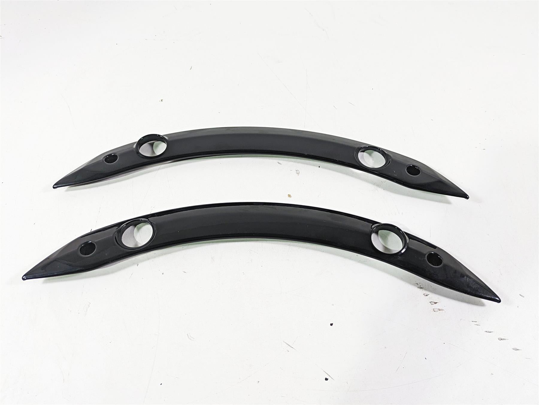 2018 Indian Chieftain Dark Horse Rear Black Fender Struts Covers 5139599 5139598